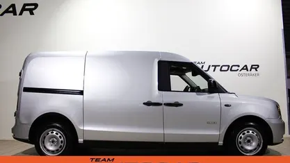 Begagnad LEVC VN5 Ultima 150 HK (110 kW) 2021 Minibuss