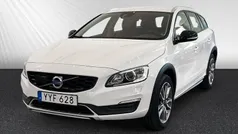 Begagnad 2017 Volvo V60 CC Standard Kombi | 179 800 kr (Marknadspris)