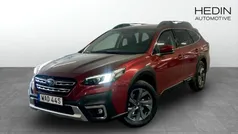 Ljusröd (red) Begagnad 2022 Subaru Outback SUV | 329 900 kr (Bra pris)