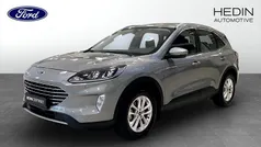 Grå (grey) Begagnad 2022 Ford Kuga Titanium SUV | 244 900 kr (Marknadspris)