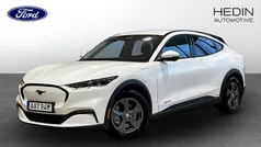 Vit (white) Begagnad 2022 Ford Mustang Mach-E SUV | 364 900 kr (Marknadspris)