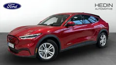 Röd Begagnad 2021 Ford Mustang Mach-E SUV | 379 900 kr (Marknadspris)