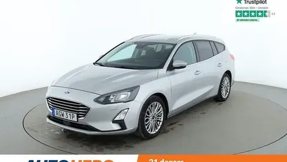 Grå Begagnad 2019 Ford Focus Titanium Kombi | 147 000 kr (Marknadspris)