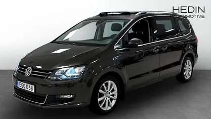 Begagnad VW Sharan 150 HK (110 kW) 2019 Brun Minibuss