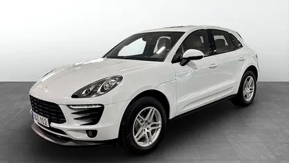 Vit Begagnad 2016 Porsche Macan SUV | 330 900 kr (Marknadspris)