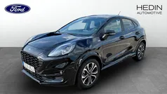 Svart (black) Begagnad 2022 Ford Puma ST-Line SUV | 199 900 kr (Bra pris)
