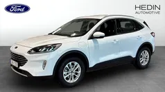 Frozen white Begagnad 2022 Ford Kuga Titanium SUV | 269 900 kr (Marknadspris)