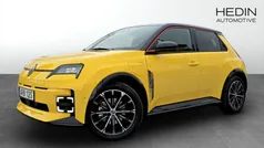 Gul (yellow) Begagnad 2025 Renault R5 Iconic Halvkombi | 441 600 kr (Marknadspris)