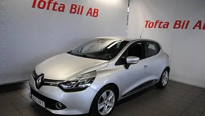 Begagnad Renault Clio IV 90 HK (66 kW) 2016 Silver Halvkombi