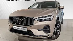 Ljusgrå Begagnad 2023 Volvo XC60 Plus SUV | 499 000 kr (Marknadspris)