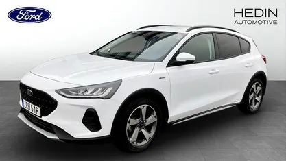 Begagnad Ford Focus Active 125 HK (91 kW) 2022 Frozen white Halvkombi