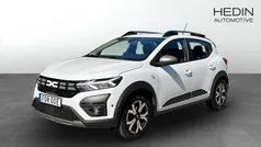 Vit (white) Begagnad 2022 Dacia Sandero Expression Halvkombi | 169 800 kr (Marknadspris)