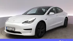 Vit Begagnad 2020 Tesla Model 3 Standard Range Plus Sedan | 228 900 kr (Marknadspris)