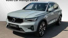 Grå Begagnad 2023 Volvo XC40 Core SUV | 354 900 kr (Bra pris)
