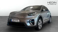 Grå (grey) Begagnad 2022 Kia e-Niro Advance SUV | 279 900 kr (Marknadspris)