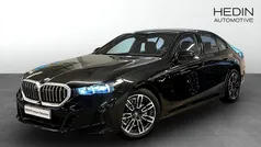 Svart (black) Begagnad 2025 BMW 530e M Sport Sedan | 608 700 kr