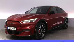 Röd Begagnad 2021 Ford Mustang Mach-E Standard Range SUV | 335 900 kr (Bra pris)