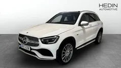 Vit (white) Begagnad 2021 Mercedes GLC300e AMG line SUV | 429 500 kr (Marknadspris)