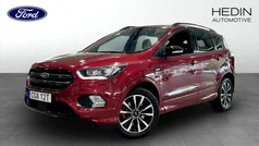 Röd (red) Begagnad 2019 Ford Kuga ST-Line SUV | 179 900 kr (Marknadspris)