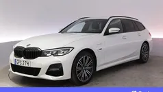Vit Begagnad 2022 BMW 330e M Sport Kombi | 354 900 kr (Bra pris)