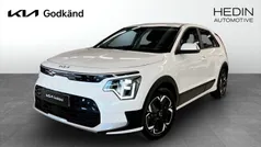 Vit (white) Begagnad 2024 Kia e-Niro SUV | 349 900 kr (Marknadspris)