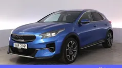 Blå Begagnad 2022 Kia XCeed Advance SUV | 244 900 kr (Marknadspris)