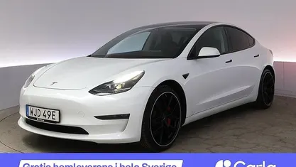 Vit Begagnad 2022 Tesla Model 3 Performance Sedan | 369 990 kr (Marknadspris)