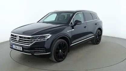 Blå Begagnad 2018 VW Touareg Elegance SUV | 369 000 kr (Marknadspris)
