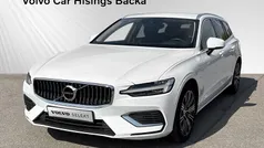 Vit Begagnad 2021 Volvo V60 Inscription Kombi | 299 900 kr (Marknadspris)