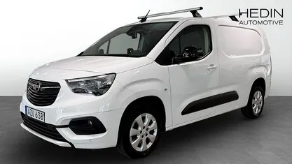 Begagnad Opel Combo 131 HK (96 kW) 2021 Minibuss