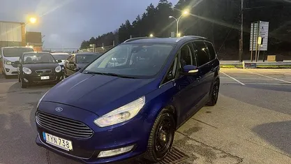 Begagnad Ford Galaxy Titanium 150 HK (110 kW) 2017 Blå Minibuss