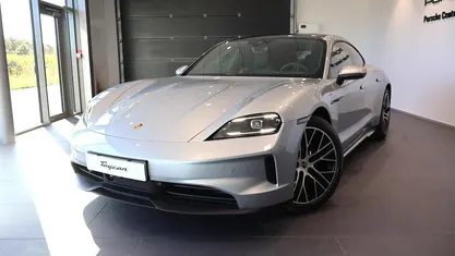 Begagnad Porsche Taycan 319 kW (435 HK) 2025 Sedan