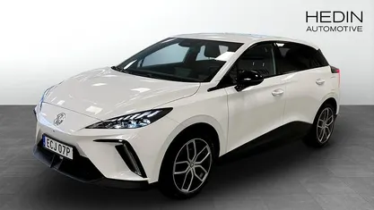 Begagnad MG MG4 EV Luxury 150 kW (204 HK) 2023 Halvkombi