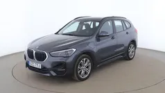 Grå Begagnad 2020 BMW X1 Sport Line SUV | 292 000 kr (Marknadspris)