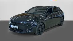 Svart Begagnad 2022 Opel Astra Halvkombi | 244 500 kr (Marknadspris)