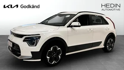 Vit Begagnad 2022 Kia e-Niro SUV | 319 900 kr (Marknadspris)