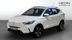 Vit (white) Begagnad 2022 MG ZS Luxury Sedan | 254 900 kr (Superpris)