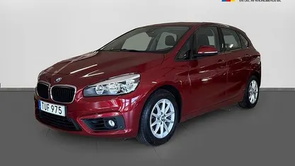 Röd Begagnad 2016 BMW 218 Active Tourer Advantage Minibuss | 149 900 kr (Marknadspris)