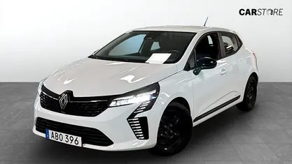 Vit Begagnad 2024 Renault Clio V Evolution Halvkombi | 164 900 kr (Marknadspris)