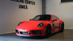 Röd Begagnad 2023 Porsche 911 Carrera 4 GTS Sportkupé | 1 759 000 kr (Marknadspris)