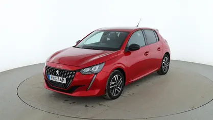 Röd Begagnad 2022 Peugeot 208 Allure Halvkombi | 154 000 kr (Marknadspris)