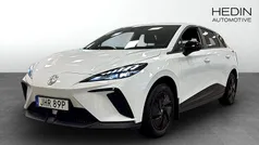 Vit (white) Begagnad 2023 MG MG4 EV Halvkombi | 239 900 kr (Marknadspris)
