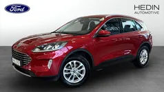 Röd (red) Begagnad 2022 Ford Kuga Titanium SUV | 244 900 kr (Marknadspris)