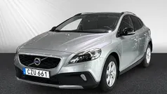 Silver Begagnad 2014 Volvo V40 CC Momentum Kombi | 149 800 kr (Marknadspris)