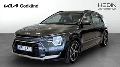 Grå (grey) Begagnad 2024 Kia Niro SUV | 339 900 kr (Marknadspris)