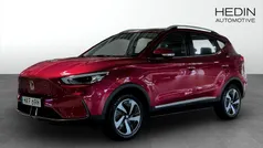 Röd (red) Begagnad 2022 MG ZS Luxury Sedan | 244 900 kr (Bra pris)