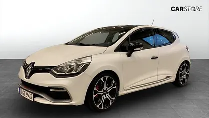 Vit Begagnad 2016 Renault Clio IV Trophy Halvkombi | 114 900 kr (Marknadspris)