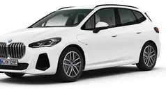 Ny 2024 BMW 230e Active Tourer Comfort Edition Minibuss | 479 700 kr (Marknadspris)