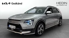 Grå (grey) Begagnad 2022 Kia Niro SUV | 294 900 kr (Marknadspris)