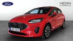 Röd (red) Begagnad 2022 Ford Fiesta Titanium Halvkombi | 154 900 kr (Marknadspris)